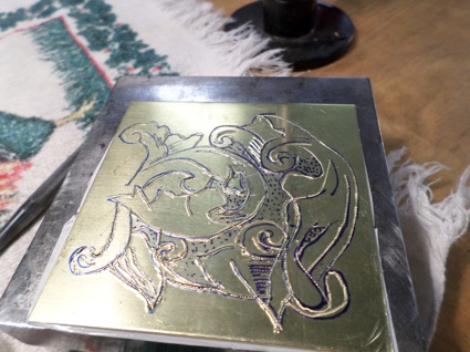 Here's my first attempt at engraving a traditional Korean motif by hand. 